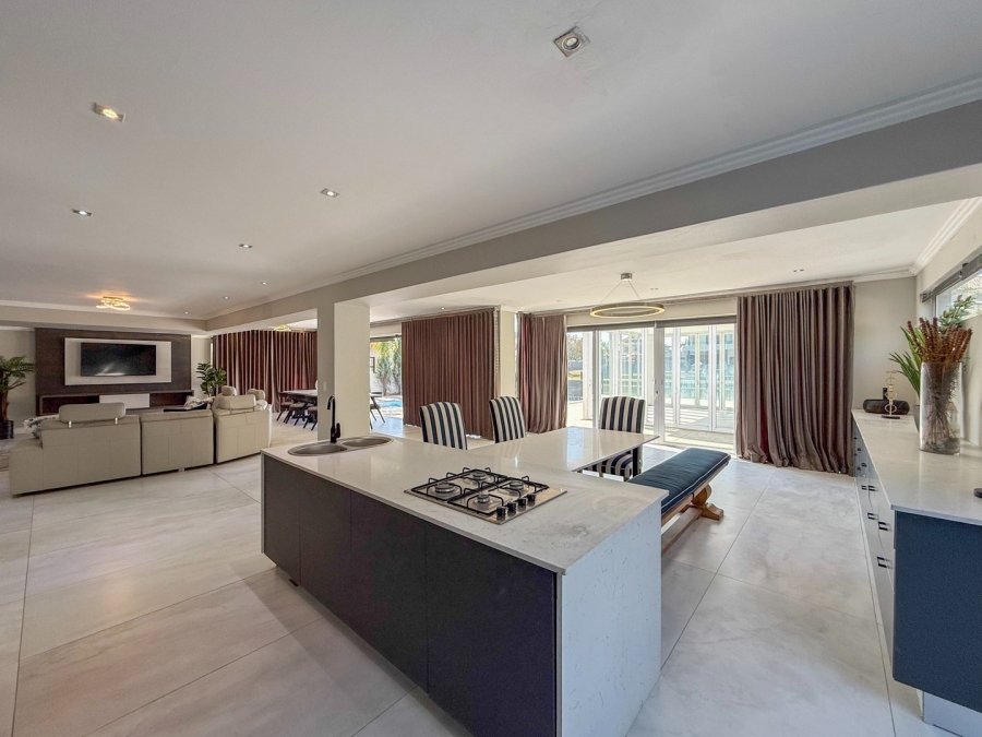 5 Bedroom Property for Sale in The Islands Estates North West